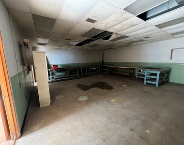 4 Erie Street - Photo Thumbnail 11