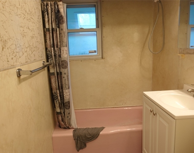 57 Fowler Avenue - Photo Thumbnail 8