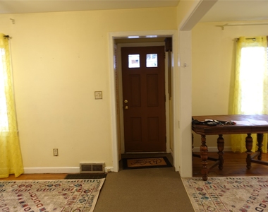 57 Fowler Avenue - Photo Thumbnail 6