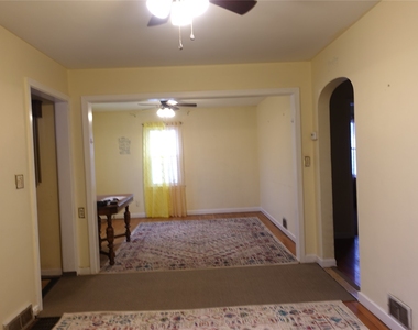 57 Fowler Avenue - Photo Thumbnail 3