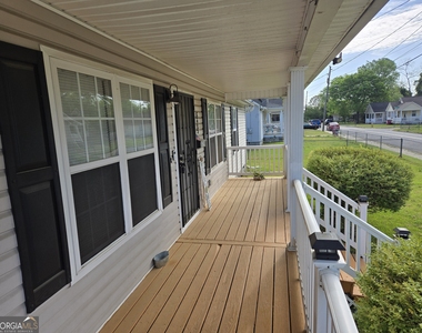 629 Hanson Street - Photo Thumbnail 11