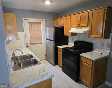 629 Hanson Street - Photo Thumbnail 14