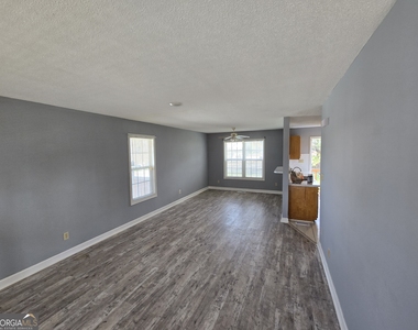 629 Hanson Street - Photo Thumbnail 4