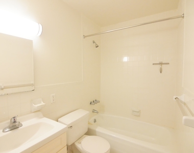 440 East 88th Street - Photo Thumbnail 6