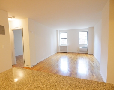 440 East 88th Street - Photo Thumbnail 2