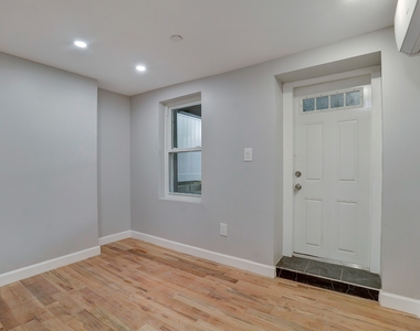 75 Woodbine Street - Photo Thumbnail 2