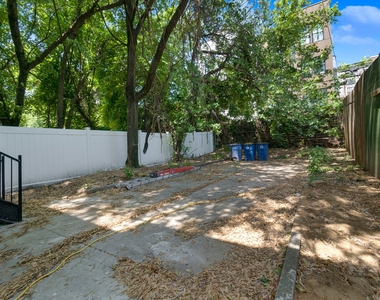 75 Woodbine Street - Photo Thumbnail 4