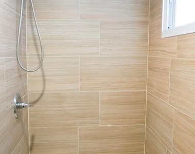323 14th Avenue - Photo Thumbnail 5