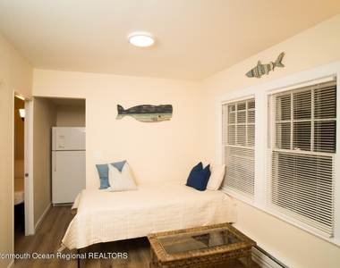 323 14th Avenue - Photo Thumbnail 8