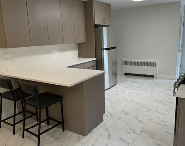 2025 Lesser Parkway - Photo Thumbnail 5