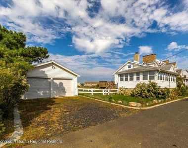 15 Riverview Road - Photo Thumbnail 2