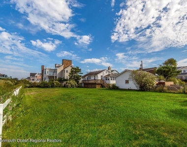 15 Riverview Road - Photo Thumbnail 10