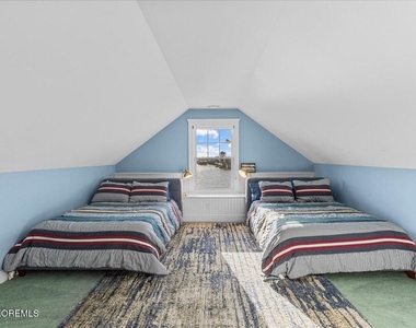 1200 Bay Avenue - Photo Thumbnail 17
