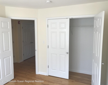 112 Morris Avenue - Photo Thumbnail 12