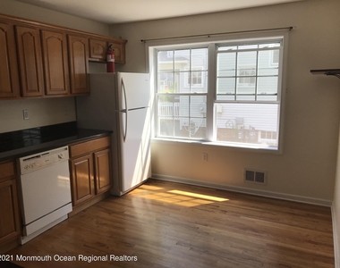 112 Morris Avenue - Photo Thumbnail 4