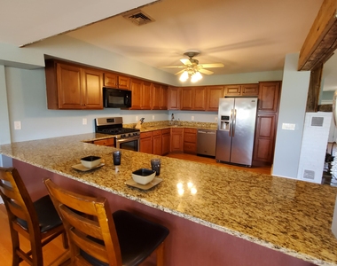 754 Ocean Avenue - Photo Thumbnail 5