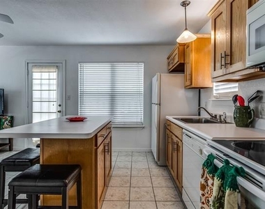 3721 El Campo Avenue - Photo Thumbnail 7