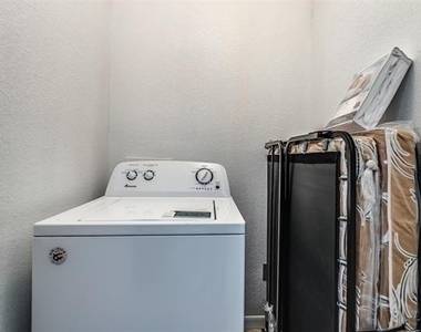 3721 El Campo Avenue - Photo Thumbnail 2