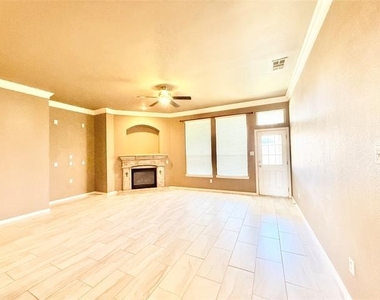 2713 Flint Rock Drive - Photo Thumbnail 10