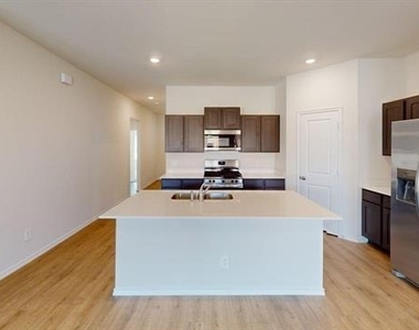 4124 Turquoise Avenue - Photo Thumbnail 4