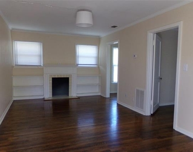 2007 Tremont Avenue - Photo Thumbnail 2