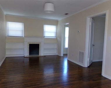 2007 Tremont Avenue - Photo Thumbnail 3