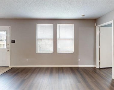 1309 Dawson Way - Photo Thumbnail 9
