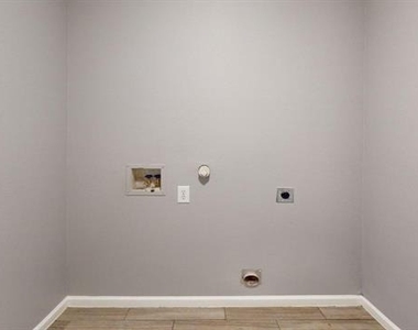 1309 Dawson Way - Photo Thumbnail 21