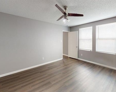 1309 Dawson Way - Photo Thumbnail 14