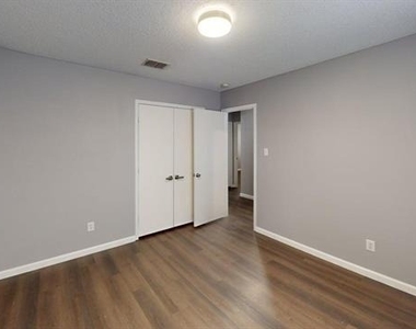 1309 Dawson Way - Photo Thumbnail 15