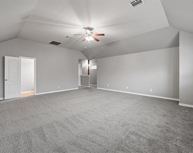 400 Hidden Lake Court - Photo Thumbnail 36