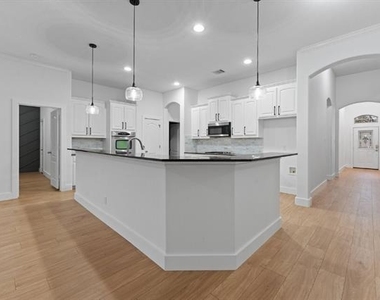 400 Hidden Lake Court - Photo Thumbnail 24
