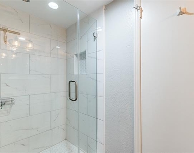 15909 Archwood Lane - Photo Thumbnail 20