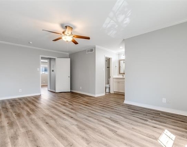 15909 Archwood Lane - Photo Thumbnail 13