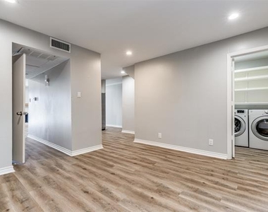 15909 Archwood Lane - Photo Thumbnail 10