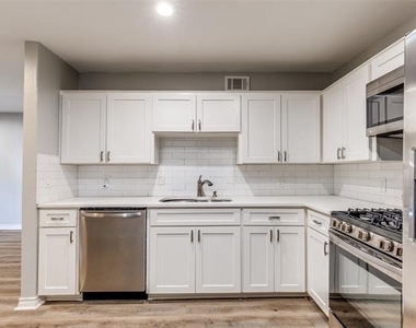 15909 Archwood Lane - Photo Thumbnail 6