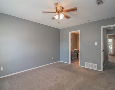 7604 Chapin Road - Photo Thumbnail 16
