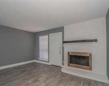 7604 Chapin Road - Photo Thumbnail 4