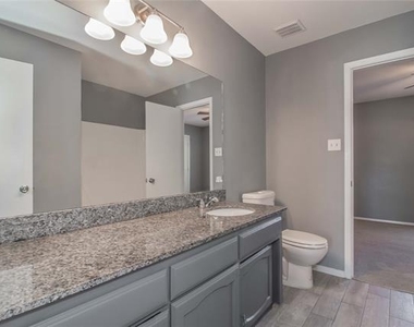 7604 Chapin Road - Photo Thumbnail 13