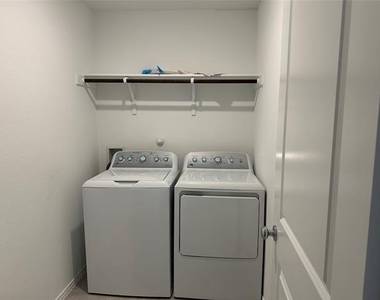 1729 High Perch Lane - Photo Thumbnail 11