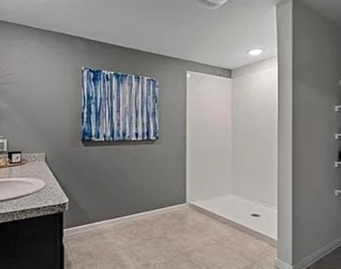 829 Loomis Trail - Photo Thumbnail 7