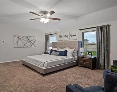 829 Loomis Trail - Photo Thumbnail 2