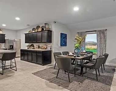 829 Loomis Trail - Photo Thumbnail 13