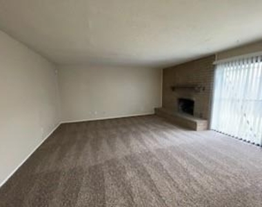 821 Stone Trail Drive - Photo Thumbnail 9