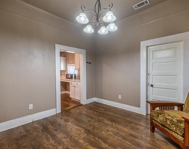 203 W Purdom Avenue - Photo Thumbnail 13