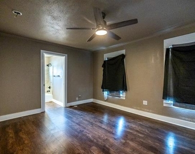 203 W Purdom Avenue - Photo Thumbnail 10