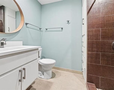 6009 E University Boulevard - Photo Thumbnail 8