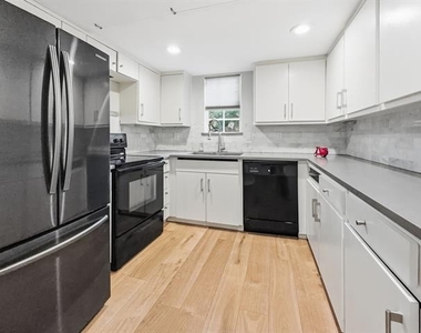6009 E University Boulevard - Photo Thumbnail 5