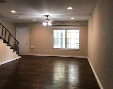 4744 Bradford Drive - Photo Thumbnail 3