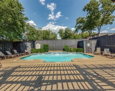 4744 Bradford Drive - Photo Thumbnail 12